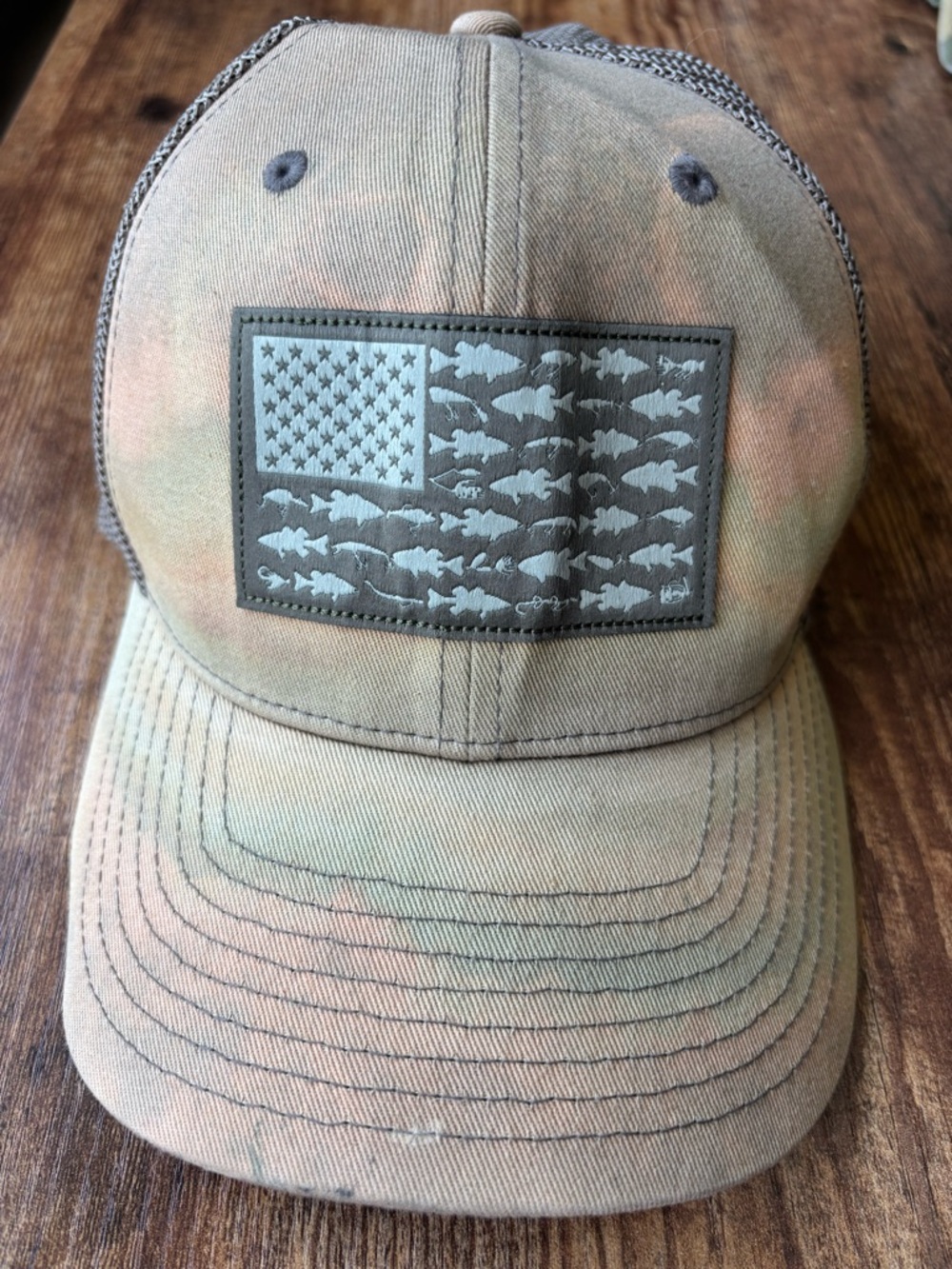 Columbia Men's PFG Fish Flag Mesh Ball Cap Fitted Flexfit